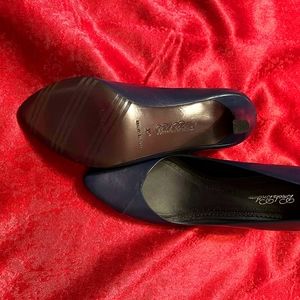 Brooks Brothers Women's Heels